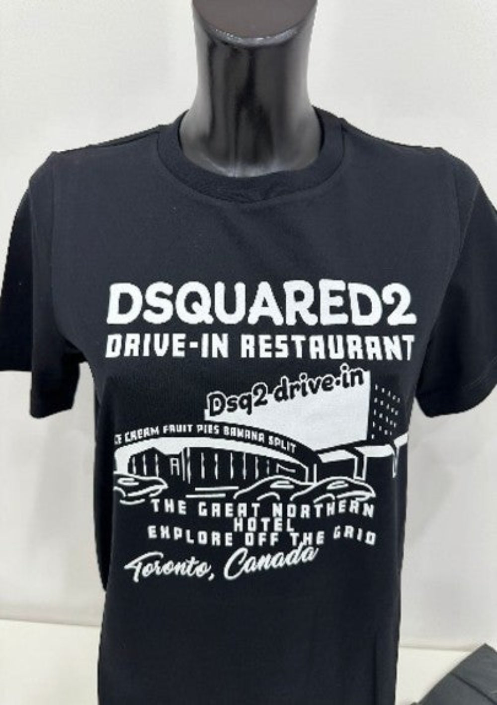 Dsquared2 Women's Black Graphic T-Shirt