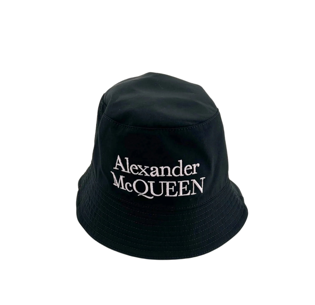 Alexander McQueen Logo Embroidered Reversible Bucket Hat - Black/White