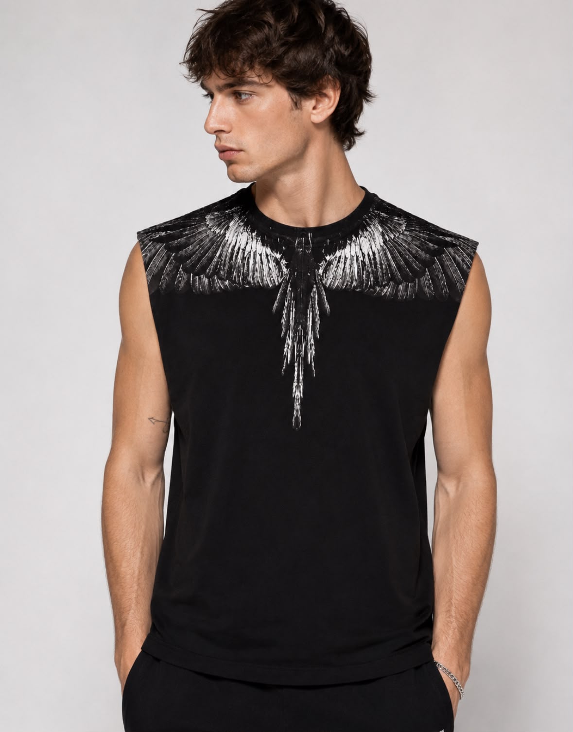 Marcelo Burlon County of Milan Men's Graphic T-Shirt in Black – Size M